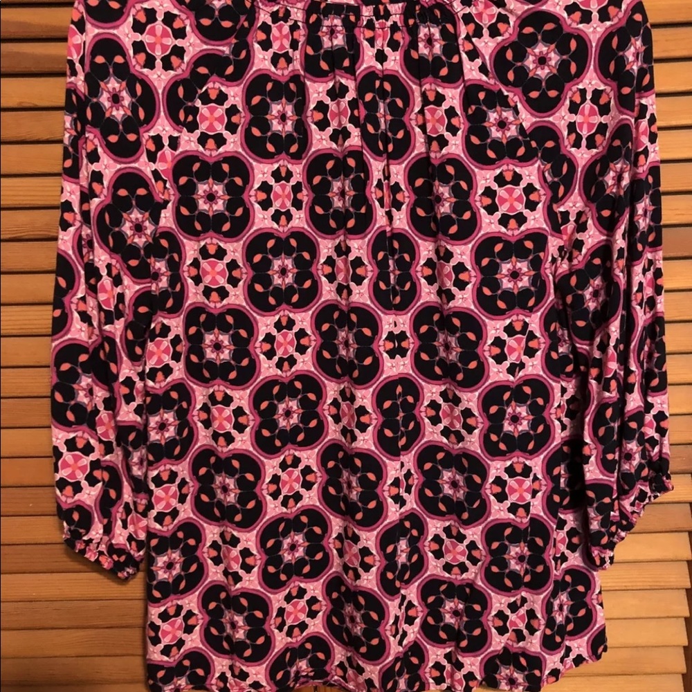 Crown and Ivy Blouse Peasant Top 3/4 Sleeve